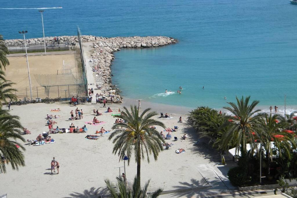 App Le Rocazur Avec Piscine Et Parking En Bord De Mer A 500M Du Centre Ville Menton Buitenkant foto